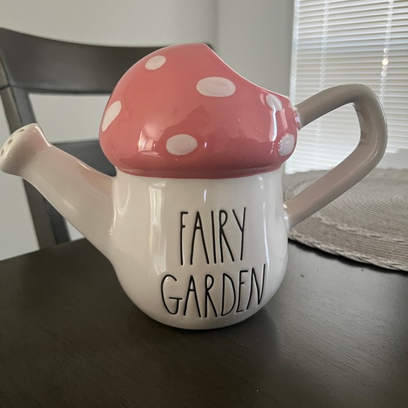 Rae Dunn - Picture 1 of 3